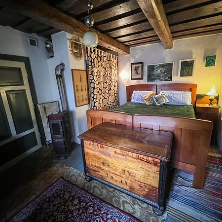 Chichotava Breza Nyaraló *